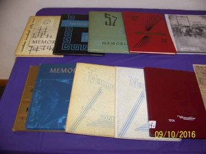 Center Memoria yearbooks